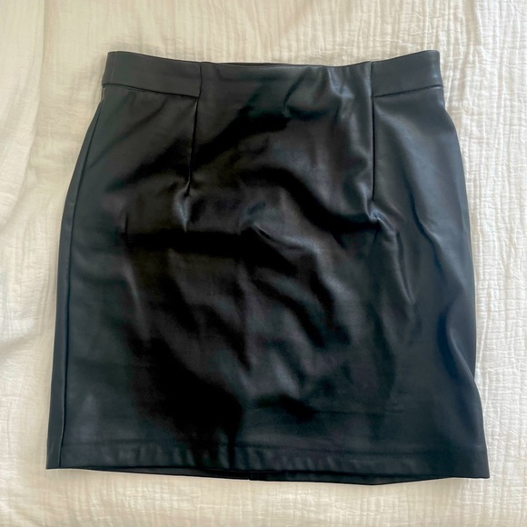 Leather Mini Skirt - Picture 2 of 2